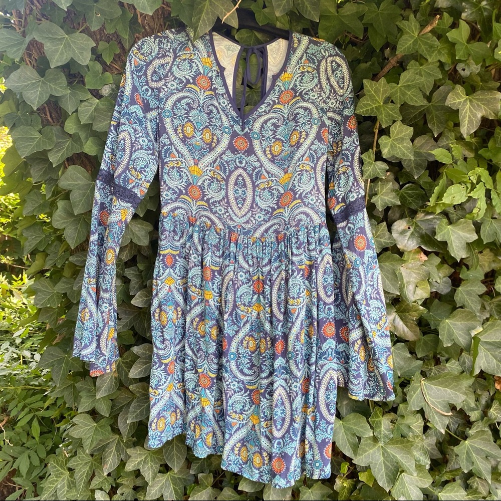 Printed Bell & Lace Sleeve Mini Dress ~ flowy, hippie